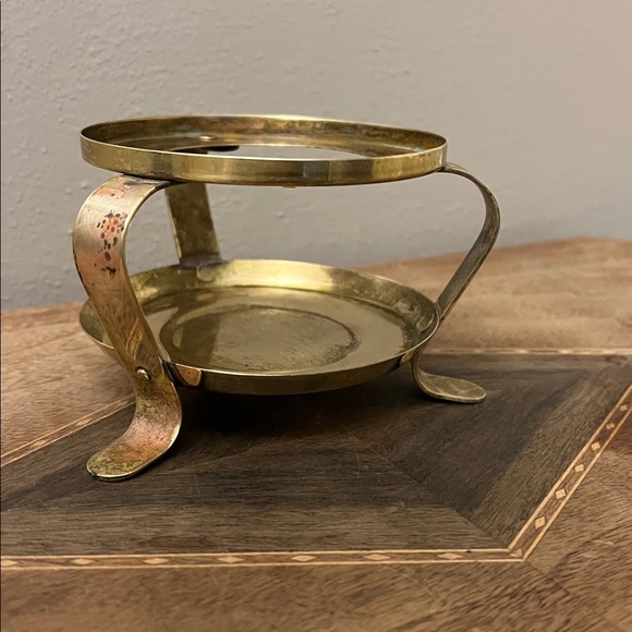 Gold pedestal candle holder - Picture 4 of 7